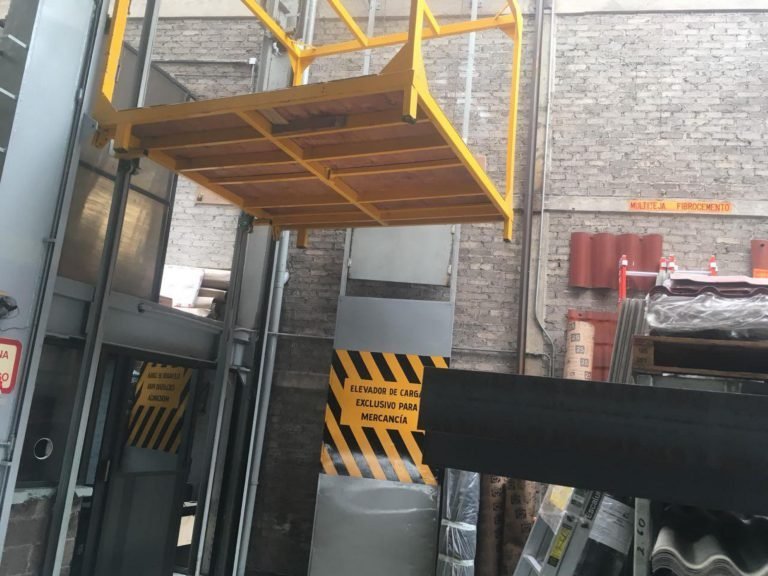 Montacargas industrial - instalación 3